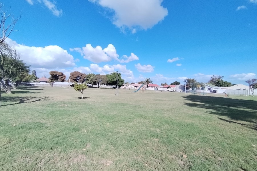 4 Bedroom Property for Sale in Protea Heights Western Cape